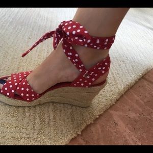 Like new tie up polka dot wedges.